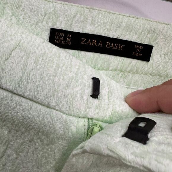 Zara Cropped Pants Green - Picture 3 of 8